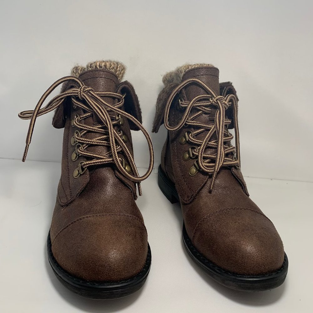 Cliffs by White Mountain DOWNEY BOOTIE